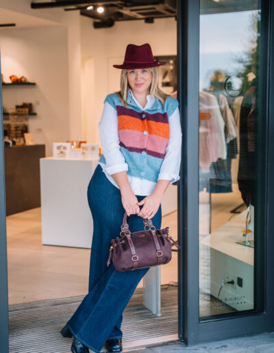 Outfit met hoedje en gestreept truitje